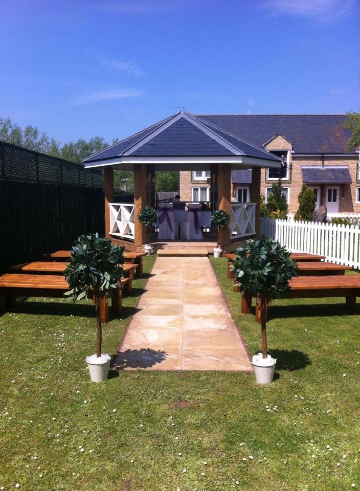 The Tally Ho Hotel - B&B Bicester Exterior photo